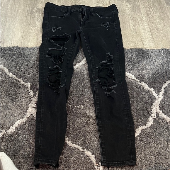 American Eagle Outfitters Black Distressed Skinny Jeans - Picture 1 of 3